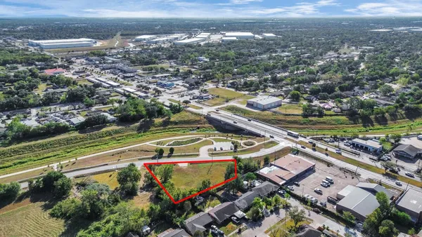 $400,000 | 5441 Simsbrook Drive, Houston, TX 77045