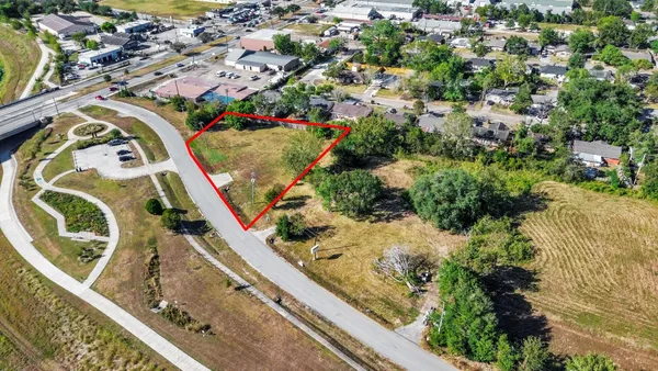 $400,000 | 5441 Simsbrook Drive, Houston, TX 77045