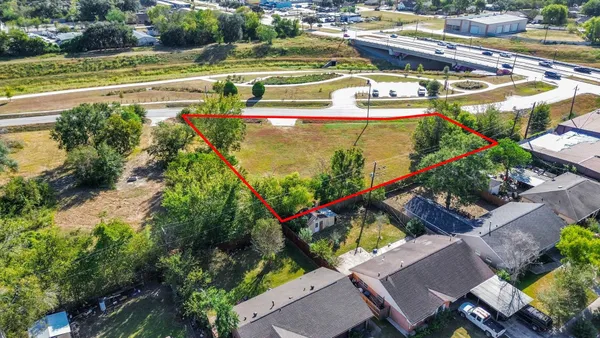 $400,000 | 5441 Simsbrook Drive, Houston, TX 77045