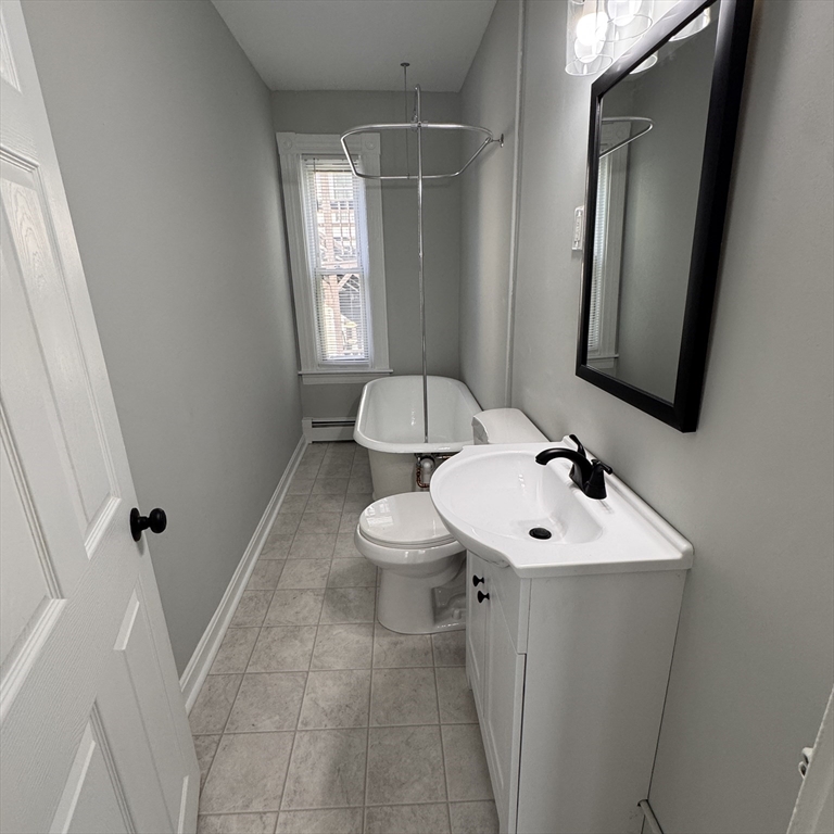 77 Oak Street, Unit 2 Gardner, MA 01440 - Photo 9 of 16 Gallery Image 9