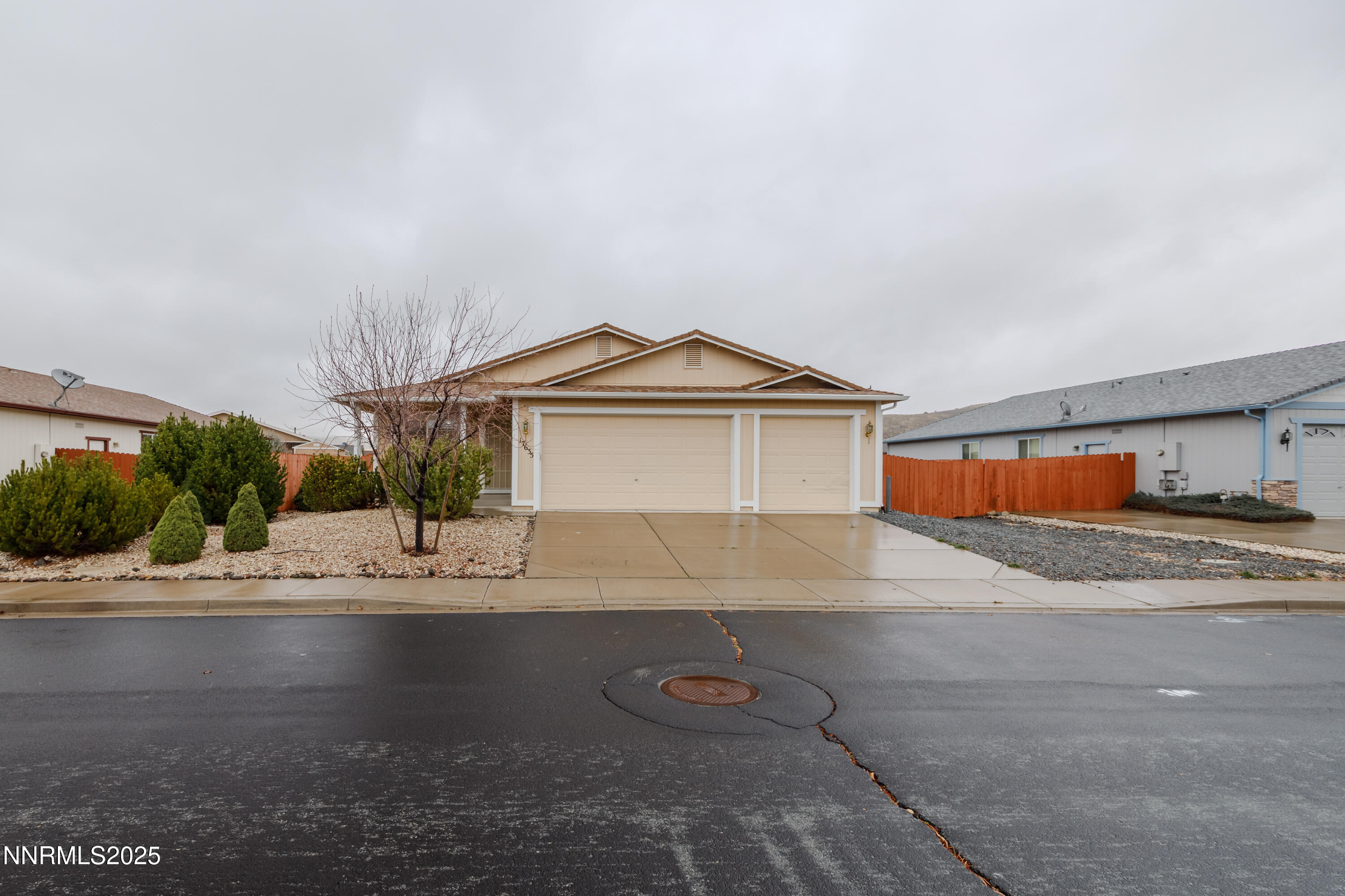 17635 Lake Powell Drive Reno, NV 89508 - Photo 5 of 23 a view of outdoor space and yard