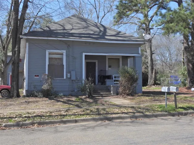 $400,000 | 443 South Main Street, Longview, TX 75601