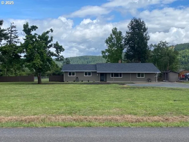 $584,000 | 82277 Davisson Road, Creswell, OR 97426