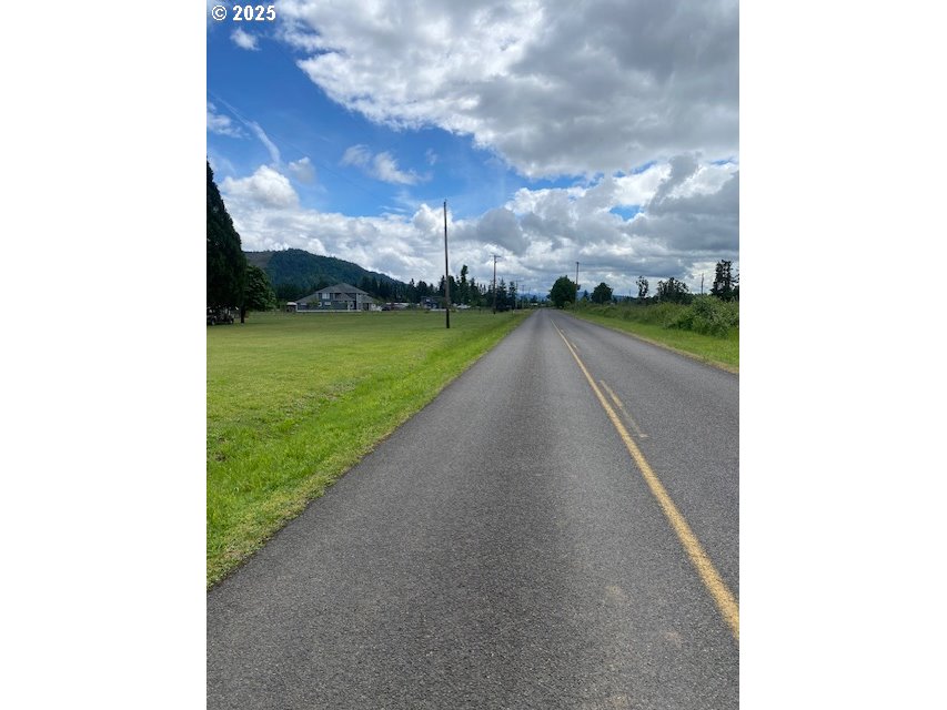82277 Davisson Road Creswell, OR 97426 - Photo 44 of 48 a view of a garden with a bench