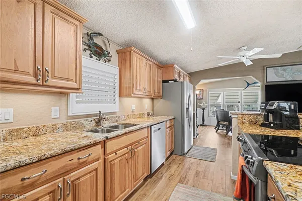 $389,900 | 3094 Harpoon Lane, St. James City, FL 33956