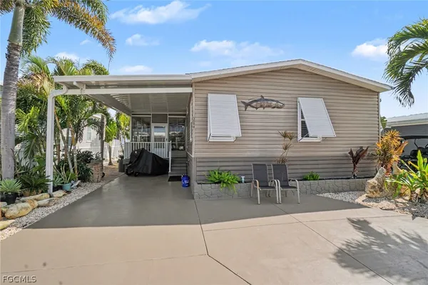 $389,900 | 3094 Harpoon Lane, St. James City, FL 33956