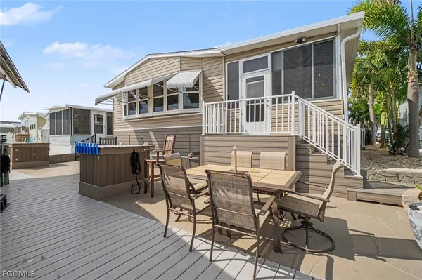 $389,900 | 3094 Harpoon Lane, St. James City, FL 33956