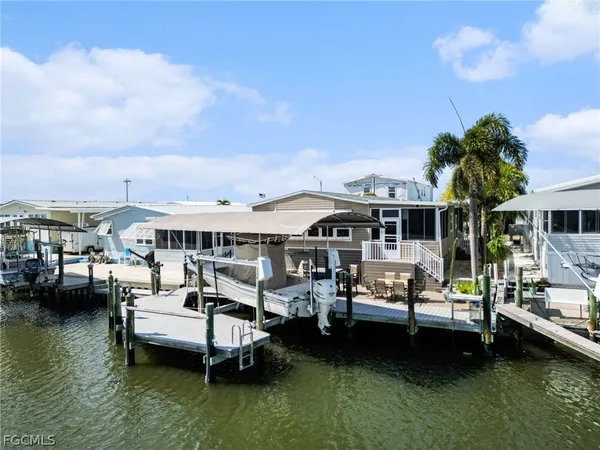 $389,900 | 3094 Harpoon Lane, St. James City, FL 33956