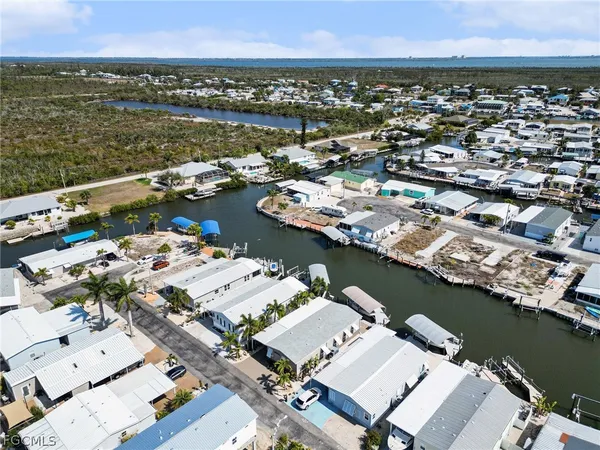 $389,900 | 3094 Harpoon Lane, St. James City, FL 33956