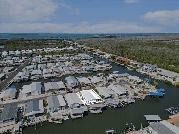 $389,900 | 3094 Harpoon Lane, St. James City, FL 33956