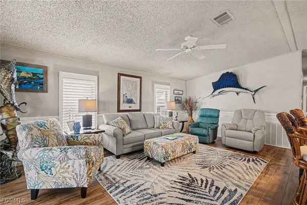 $389,900 | 3094 Harpoon Lane, St. James City, FL 33956