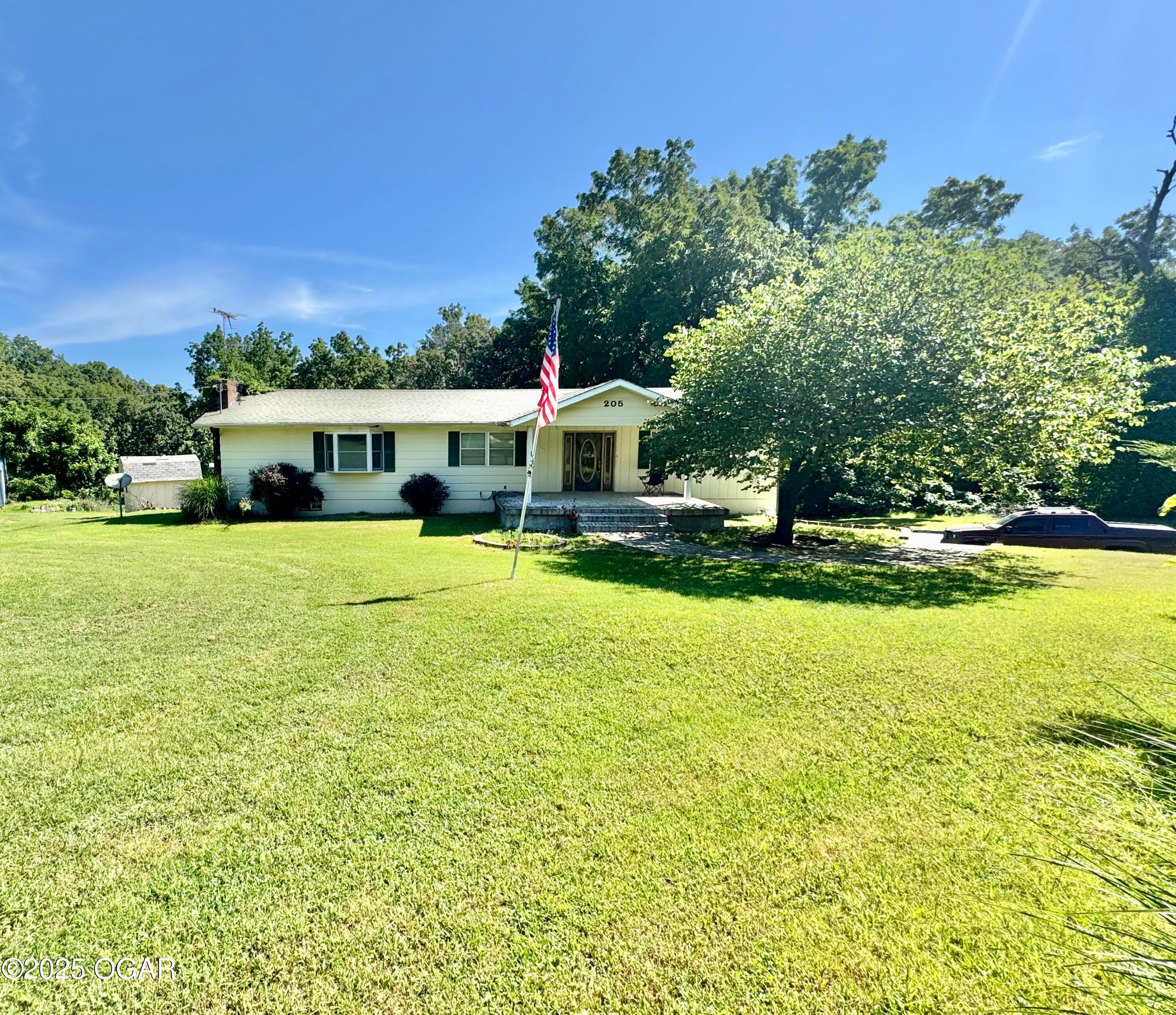 205 McCutcheon Road Joplin, MO 64804 - Photo 1 of 1 IMG_1594