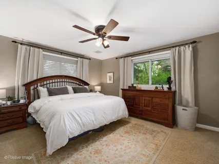 $825,000 | 2238 Silverpine Drive, Glenview, IL 60025