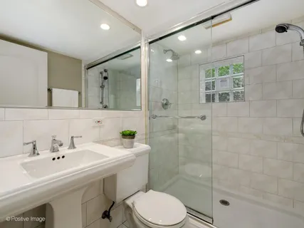 $825,000 | 2238 Silverpine Drive, Glenview, IL 60025