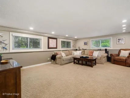 $825,000 | 2238 Silverpine Drive, Glenview, IL 60025
