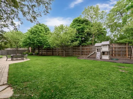 $825,000 | 2238 Silverpine Drive, Glenview, IL 60025