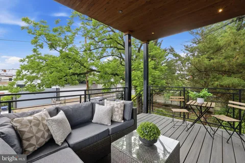 $669,000 | 1117 Allison Street Northwest, Unit 3, Washington, DC 20011