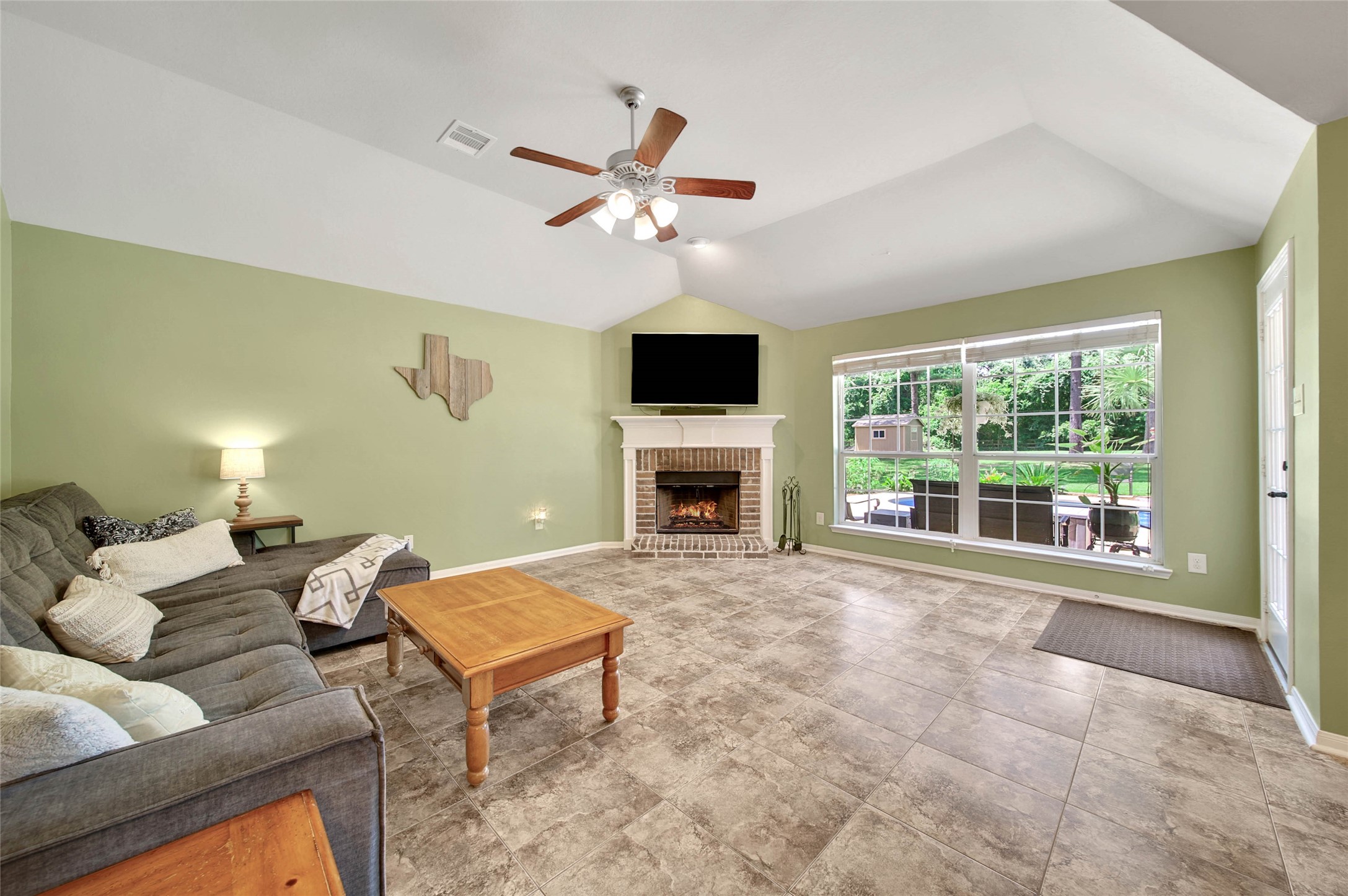 23644 Spring Branch Trail Montgomery, TX 77316 - Photo 11 of 32
