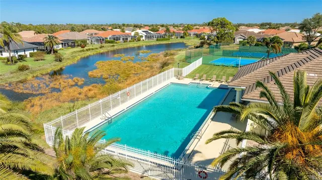 $535,000 | 373 Roseling Circle, Venice, FL 34293