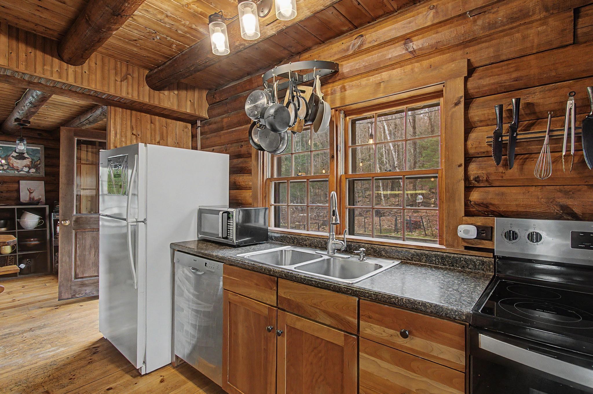 150 The Hill Road Fletcher, VT 05444 - Photo 11 of 34