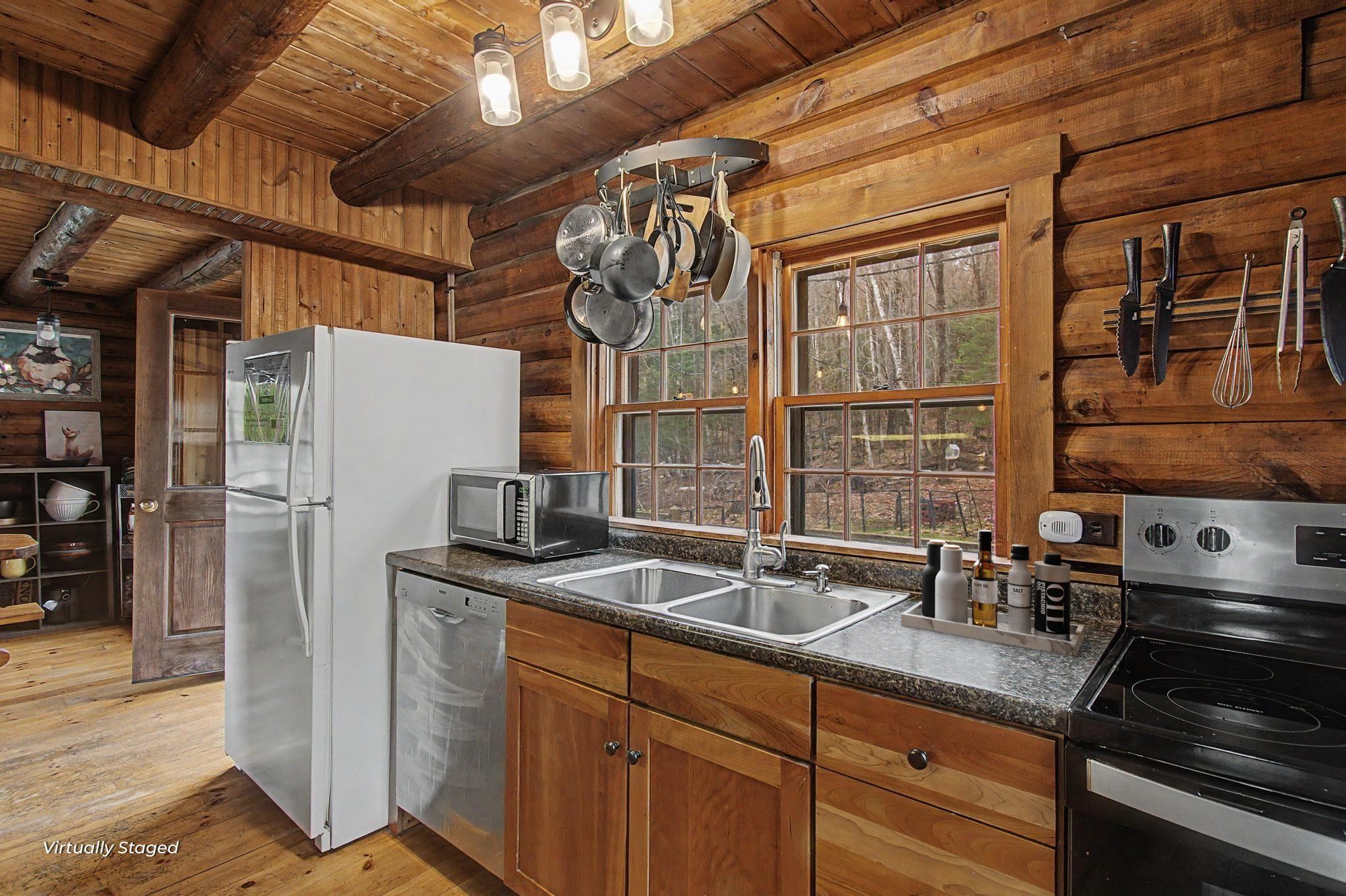 150 The Hill Road Fletcher, VT 05444 - Photo 10 of 34