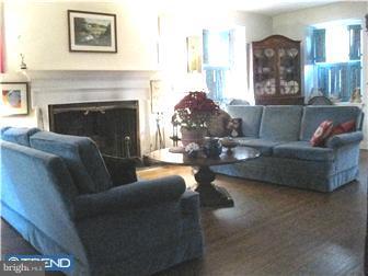 519 Putnam Road Merion Station, PA 19066 - Photo 4 of 14