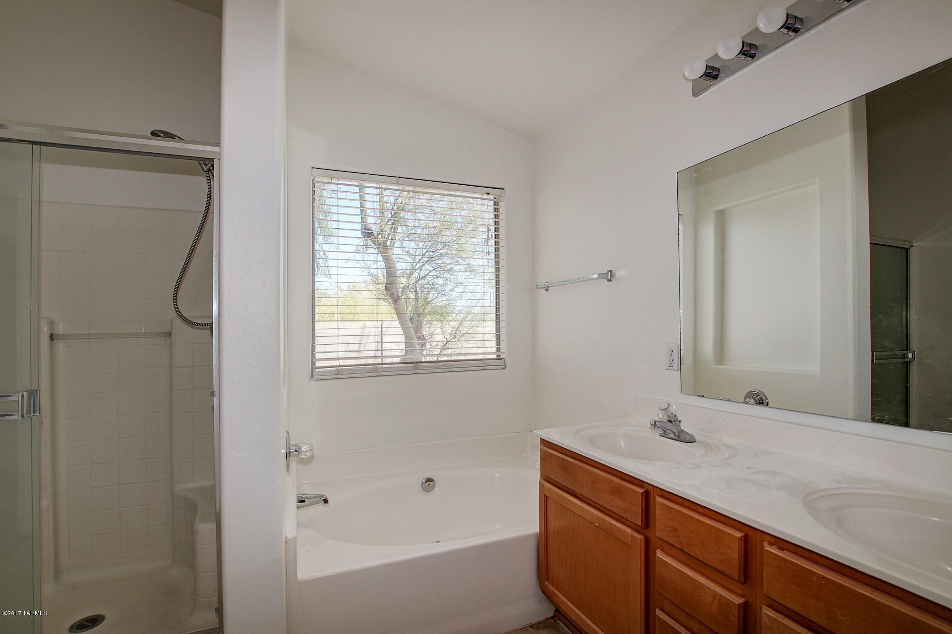 4513 South Valley Road Tucson, AZ 85714 - Photo 15 of 41