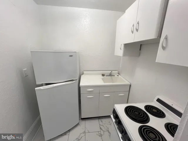 $1,000 | 318 South Braddock Street, Unit 3, Winchester, VA 22601