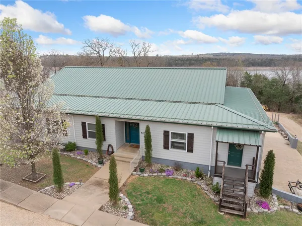 $495,000 | 419 Lakeside Drive, Lead Hill, AR 72644