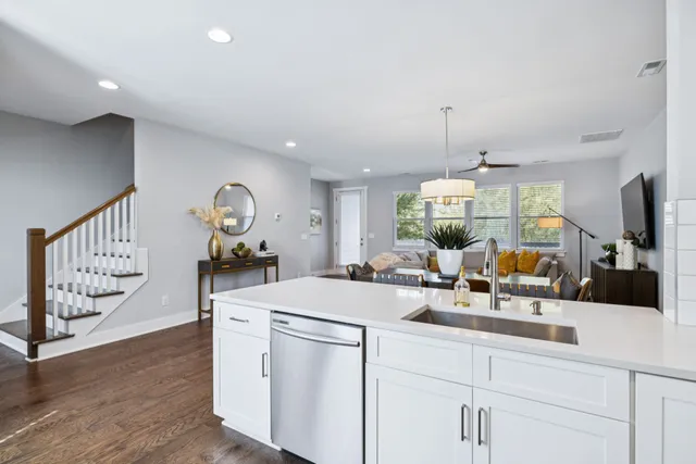 $569,000 | 1720 Delta Avenue, Nashville, TN 37208