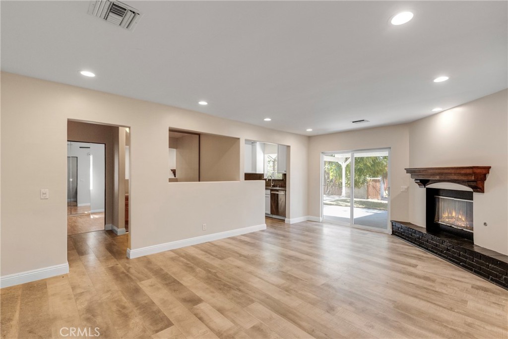 19000 Strathern Street Reseda, CA 91335 - Photo 10 of 42