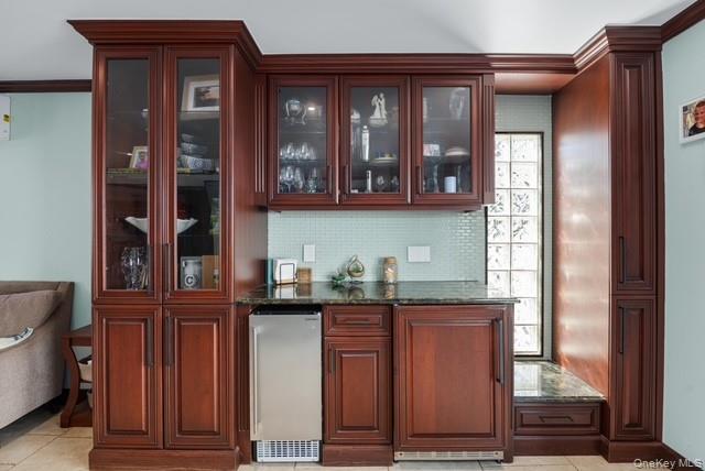 25 West 10th Road Queens, NY 11693 - Photo 6 of 26 Gallery Image 6