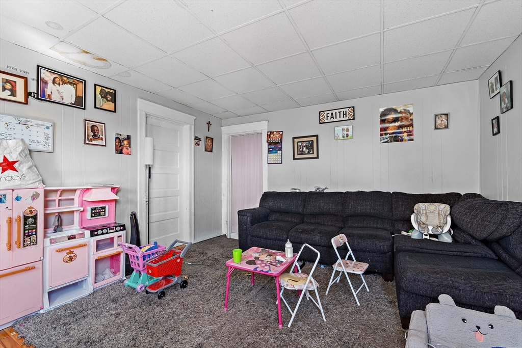 9 Caprera Road Worcester, MA 01604 - Photo 16 of 31