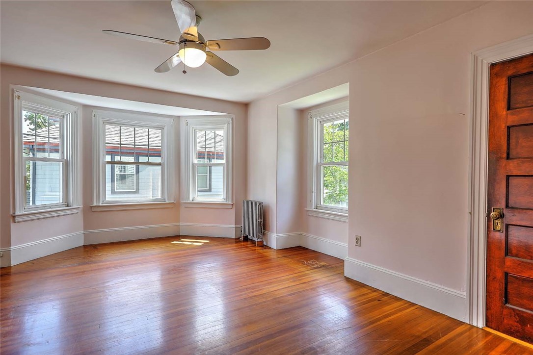 20 Summit Avenue Providence, RI 02906 - Photo 23 of 40