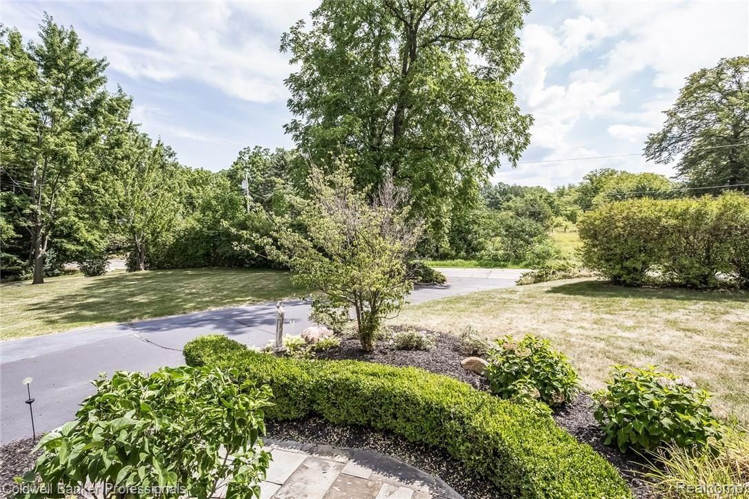 21591 Garfield Road Northville, MI 48167 - Photo 64 of 90 CIRCULAR DRIVE