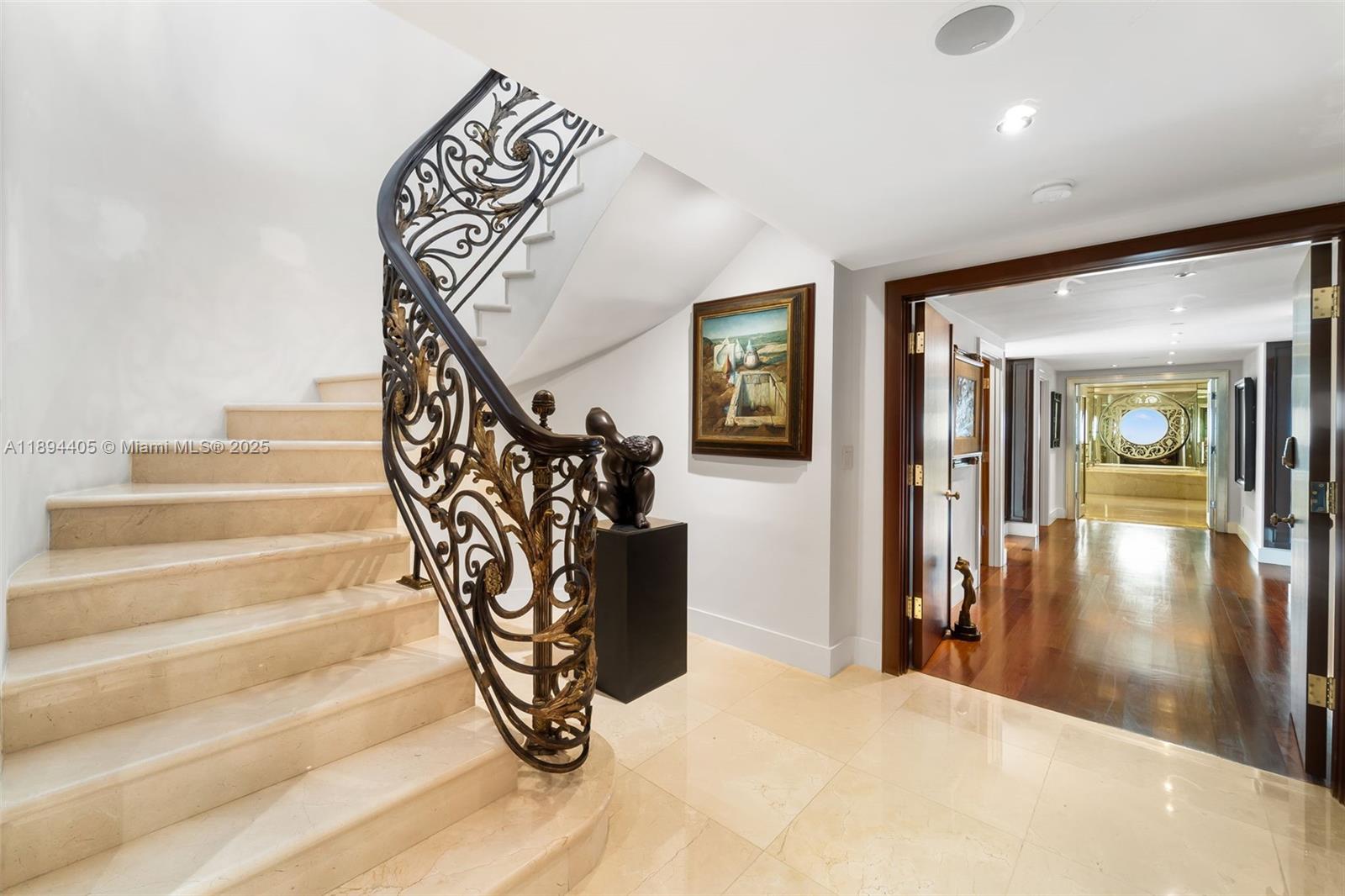 7000 Island Boulevard, Unit PH02 Aventura, FL 33160 - Photo 18 of 53 a view of entryway