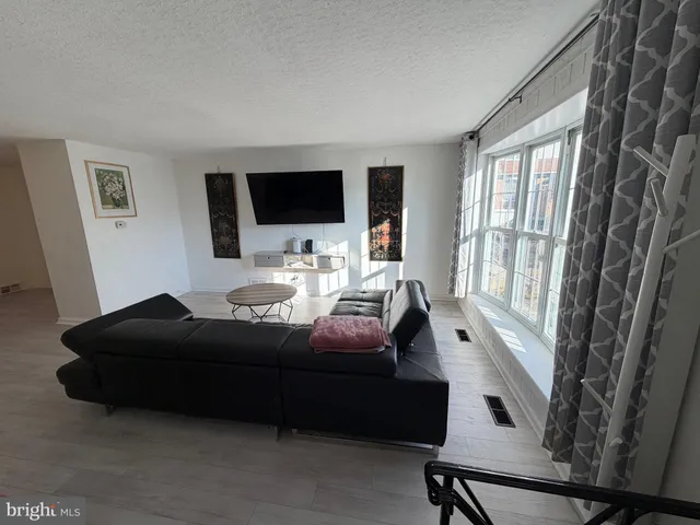 $349,900 | 10916 Modena Place, Philadelphia, PA 19154