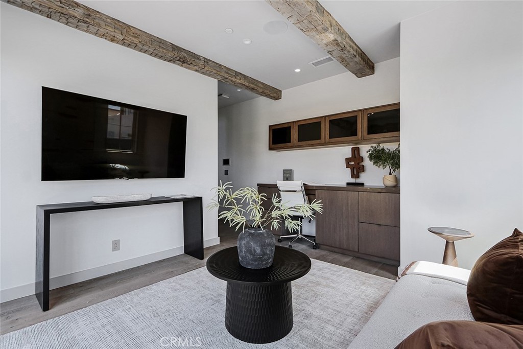 216 4th Street Manhattan Beach, CA 90266 - Photo 32 of 43