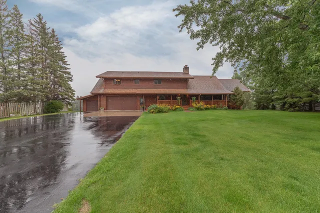 $999,900 | 20266 Windhill Drive, Bemidji, MN 56601