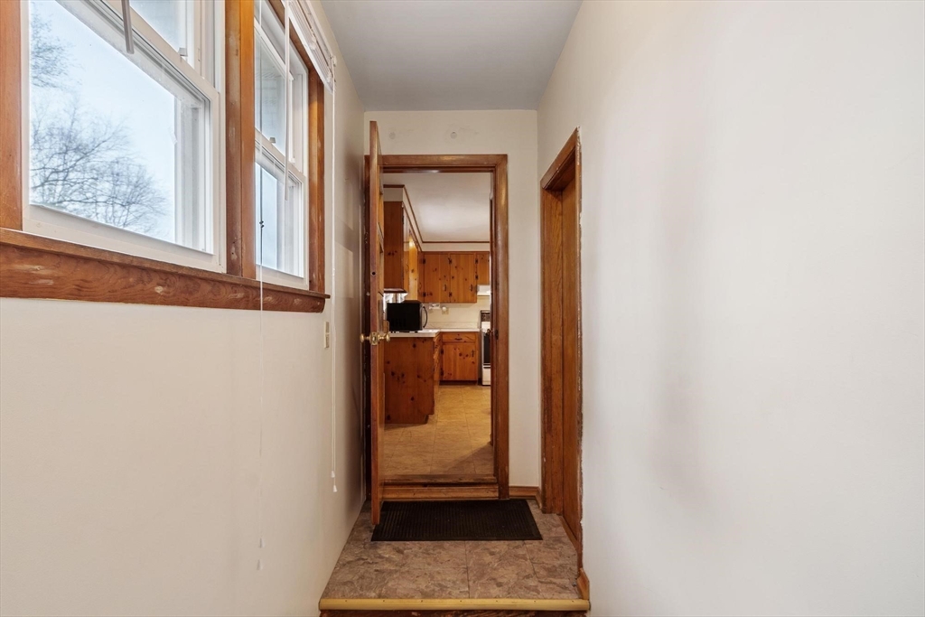 11 Cromie Street Clinton, MA 01510 - Photo 13 of 29