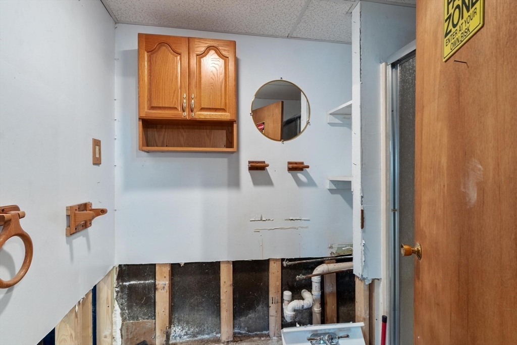 11 Cromie Street Clinton, MA 01510 - Photo 15 of 29