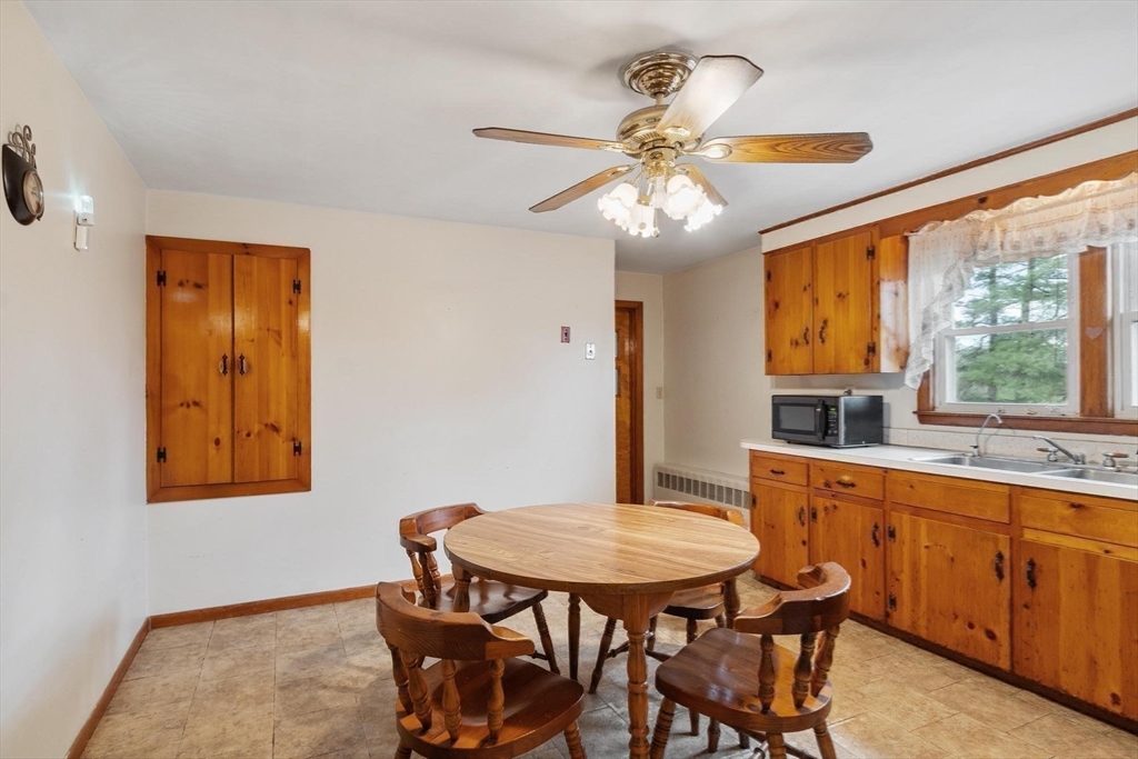 11 Cromie Street Clinton, MA 01510 - Photo 3 of 29