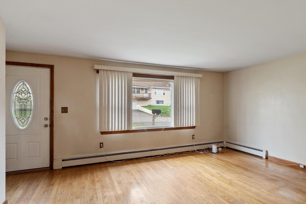 11 Cromie Street Clinton, MA 01510 - Photo 6 of 29