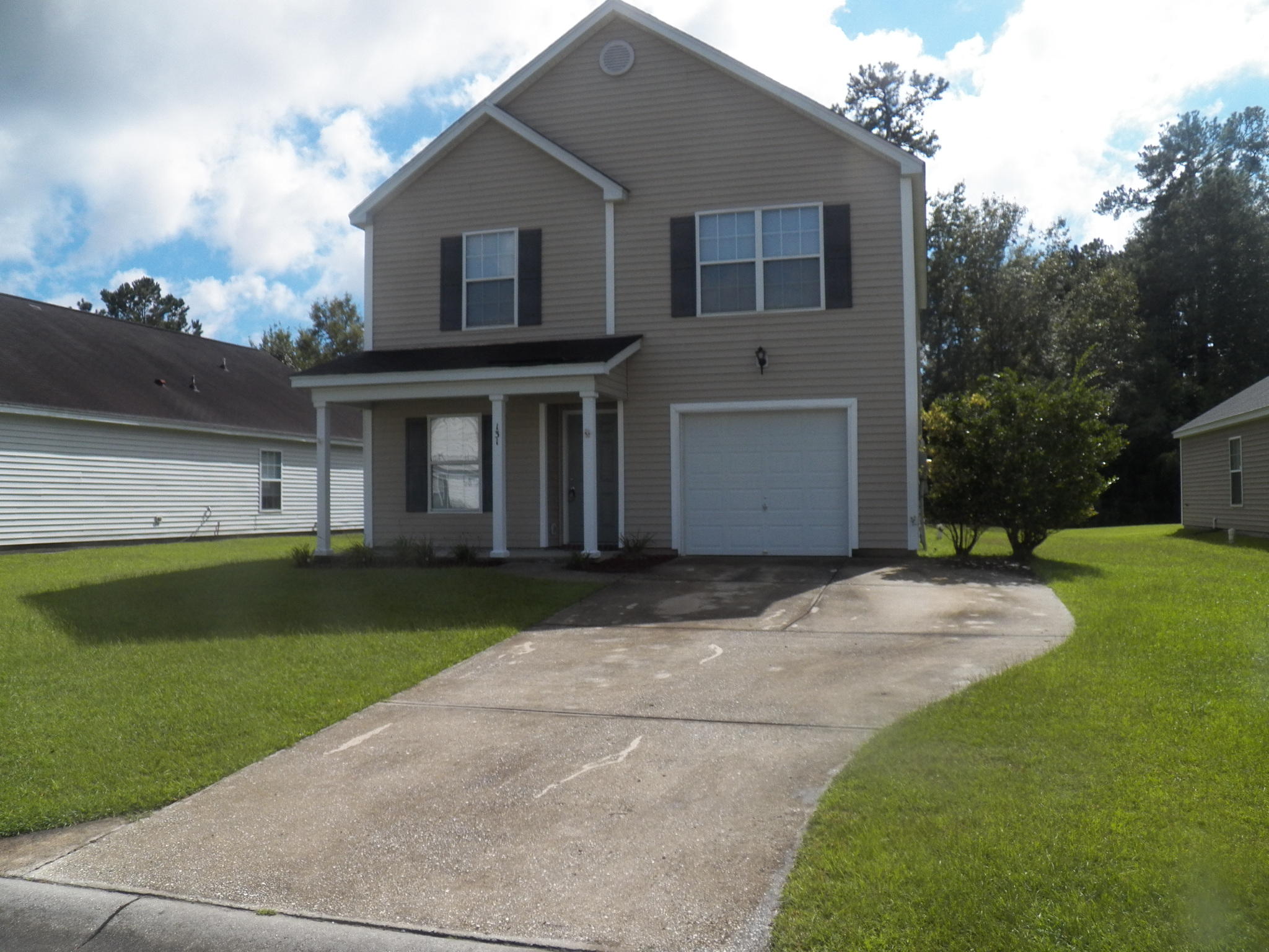 131 Tyron Road Summerville, SC 29483 - Photo 1 of 12 100_3232 - Copy