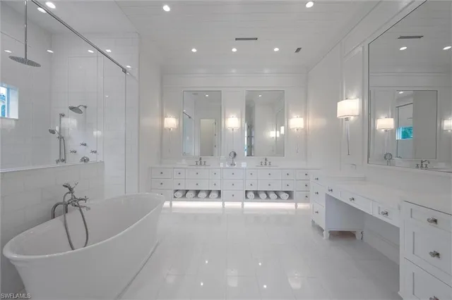 $7,850,000 | 6285 Highcroft Drive, Naples, FL 34119