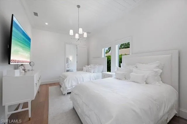 $7,850,000 | 6285 Highcroft Drive, Naples, FL 34119