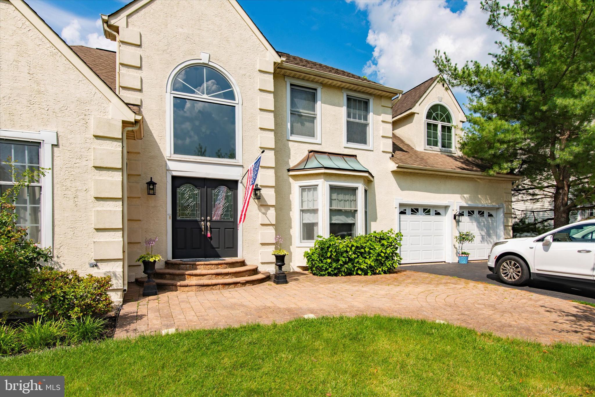320 Sentry Lane Wayne, PA 19087 - Photo 2 of 35