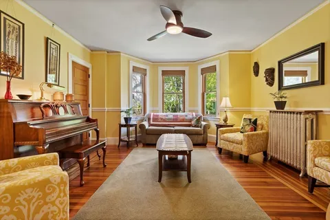 $2,238,000 | 18 Hill Street, Lexington, MA 02421