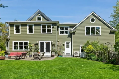 $2,238,000 | 18 Hill Street, Lexington, MA 02421