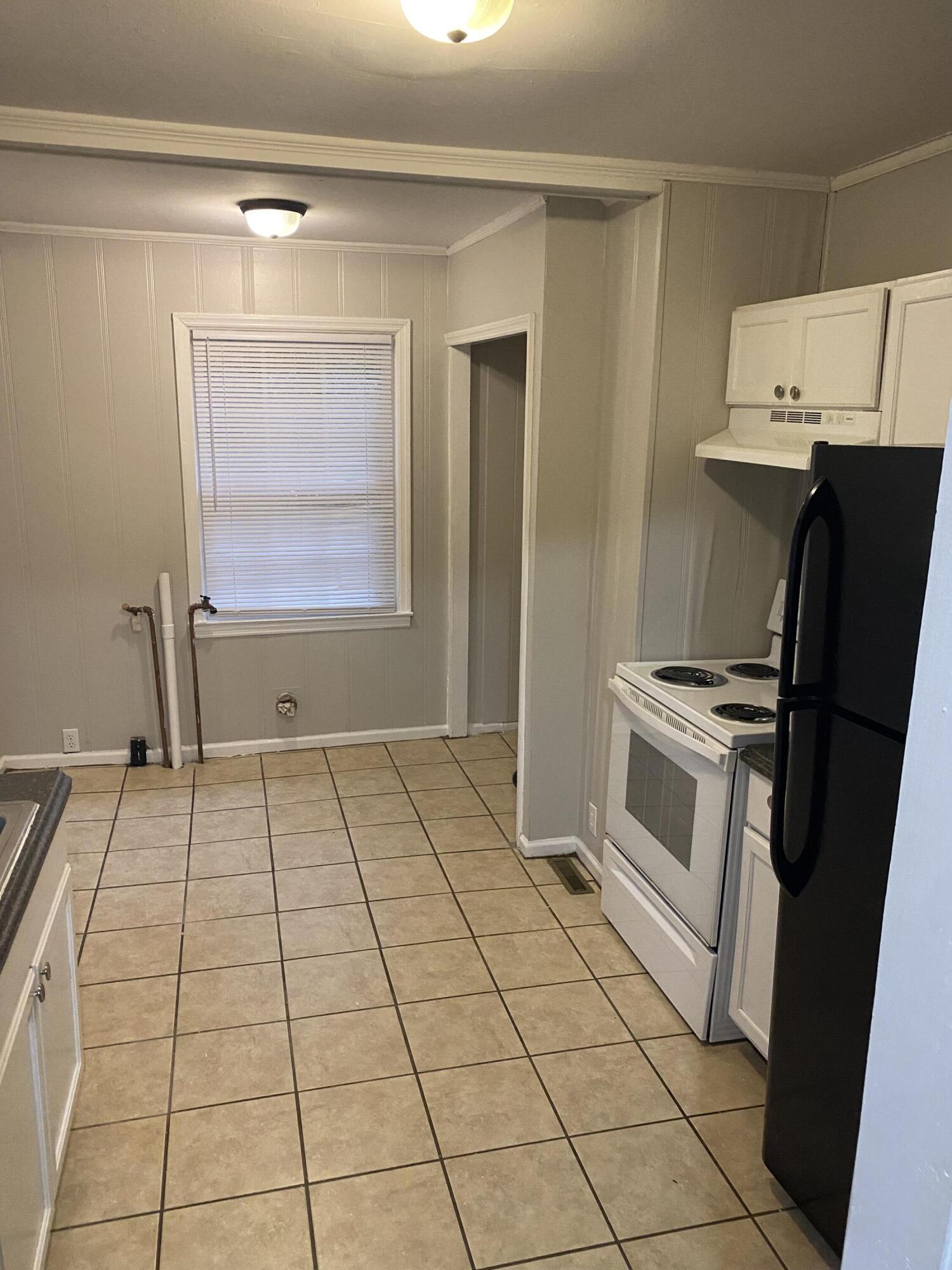 2558 Rhodes Drive Augusta, GA 30906 - Photo 3 of 13 rhodes2